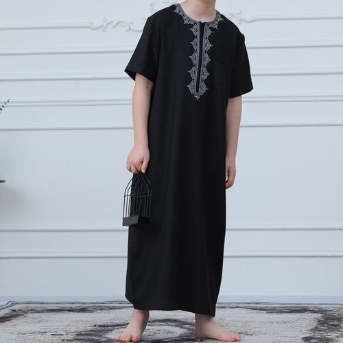 Boys Black Short Sleeve Embroidered Thobe with Pockets(MKB019)