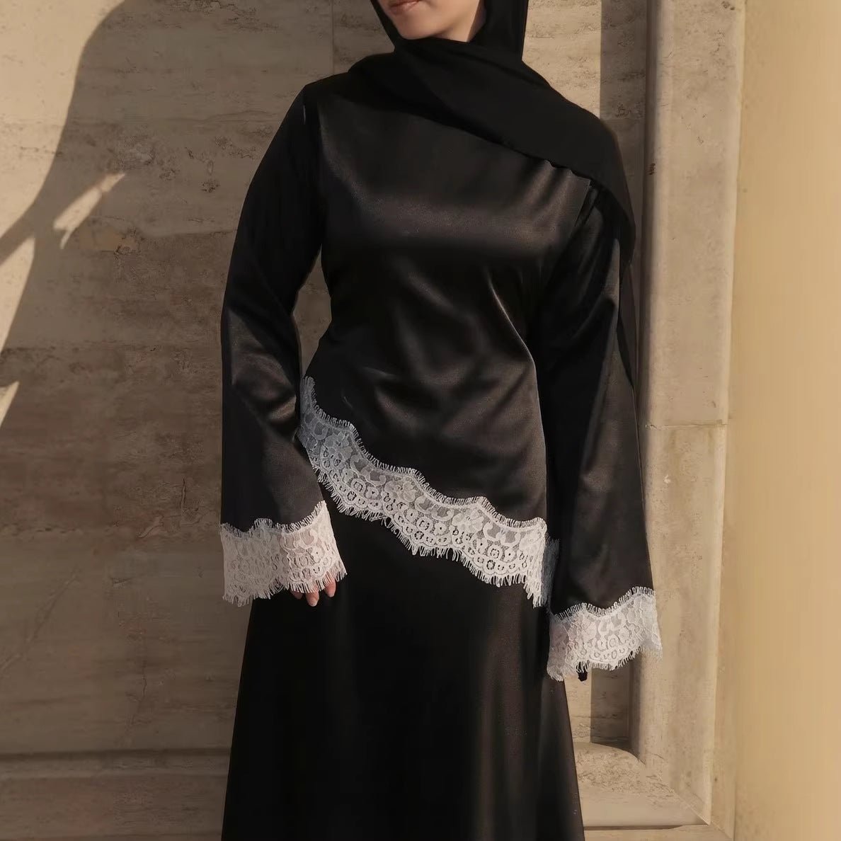 Lace Trim Contrast Panel Satin Top(MS407)