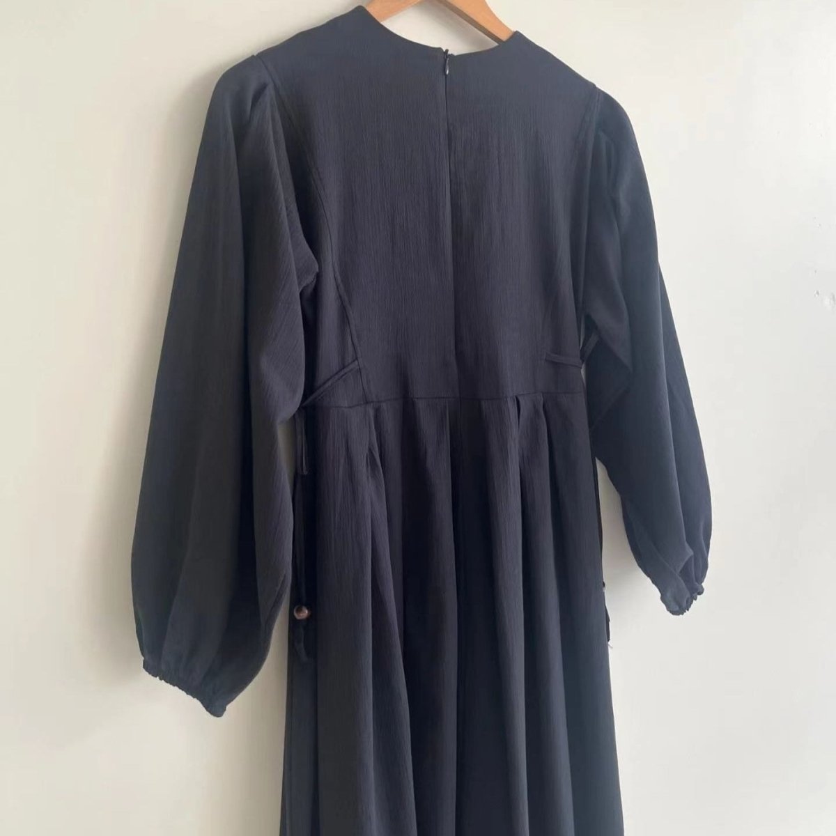 Tie-Waist Bubble Sleeve Abaya | Pleated Maxi Dress Abaya with Back Zip (MA364)