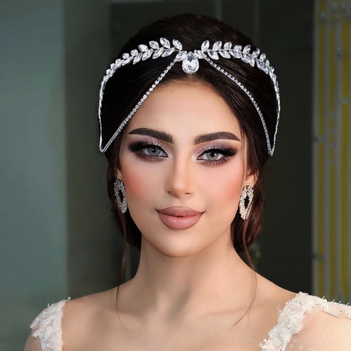 Versatile Glistening Teardrop Crystal Forehead Chain Hair Accessory (MAC331)