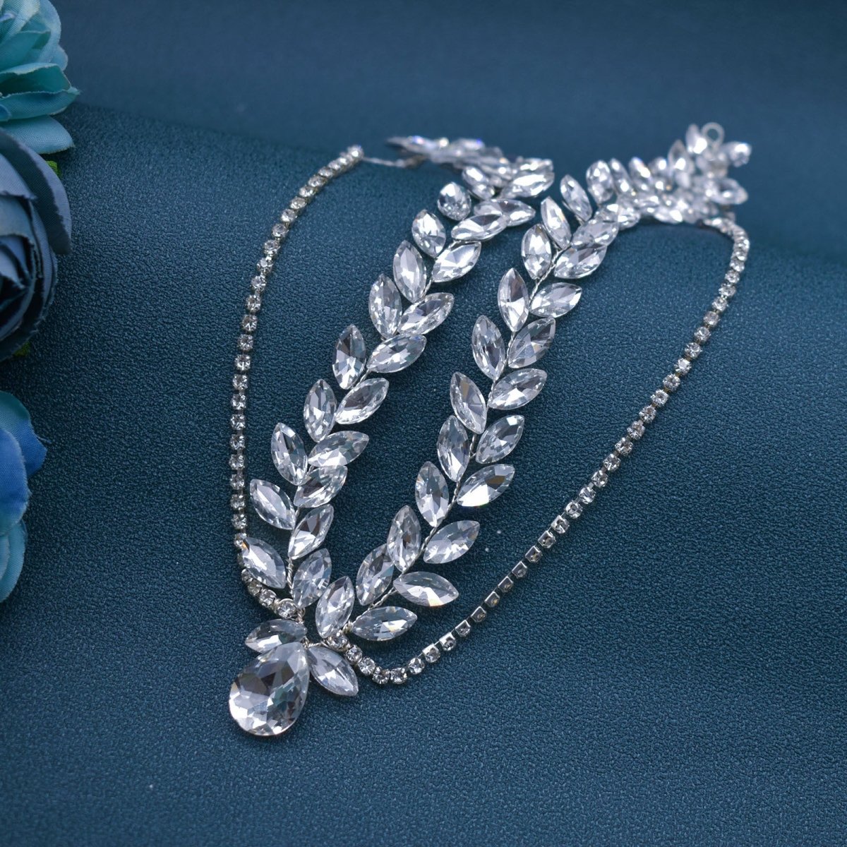 Versatile Glistening Teardrop Crystal Forehead Chain Hair Accessory (MAC331)