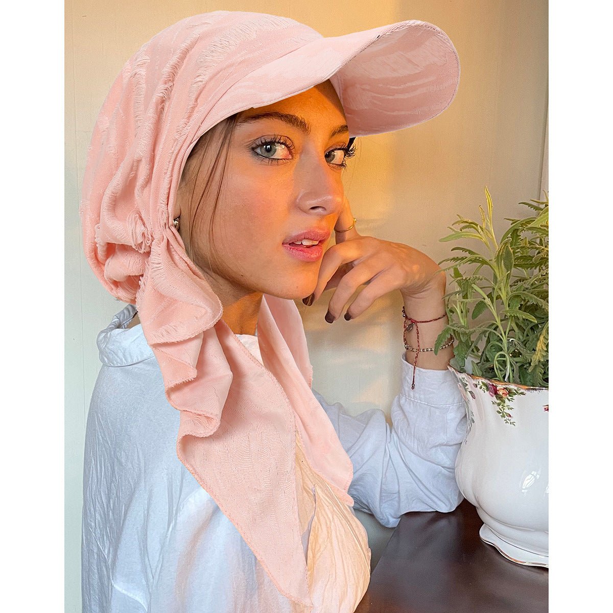 Women's Multi-Color Fashion Baseball Cap – Frayed Edge Boho Beanie with Feather Detail（MH113）