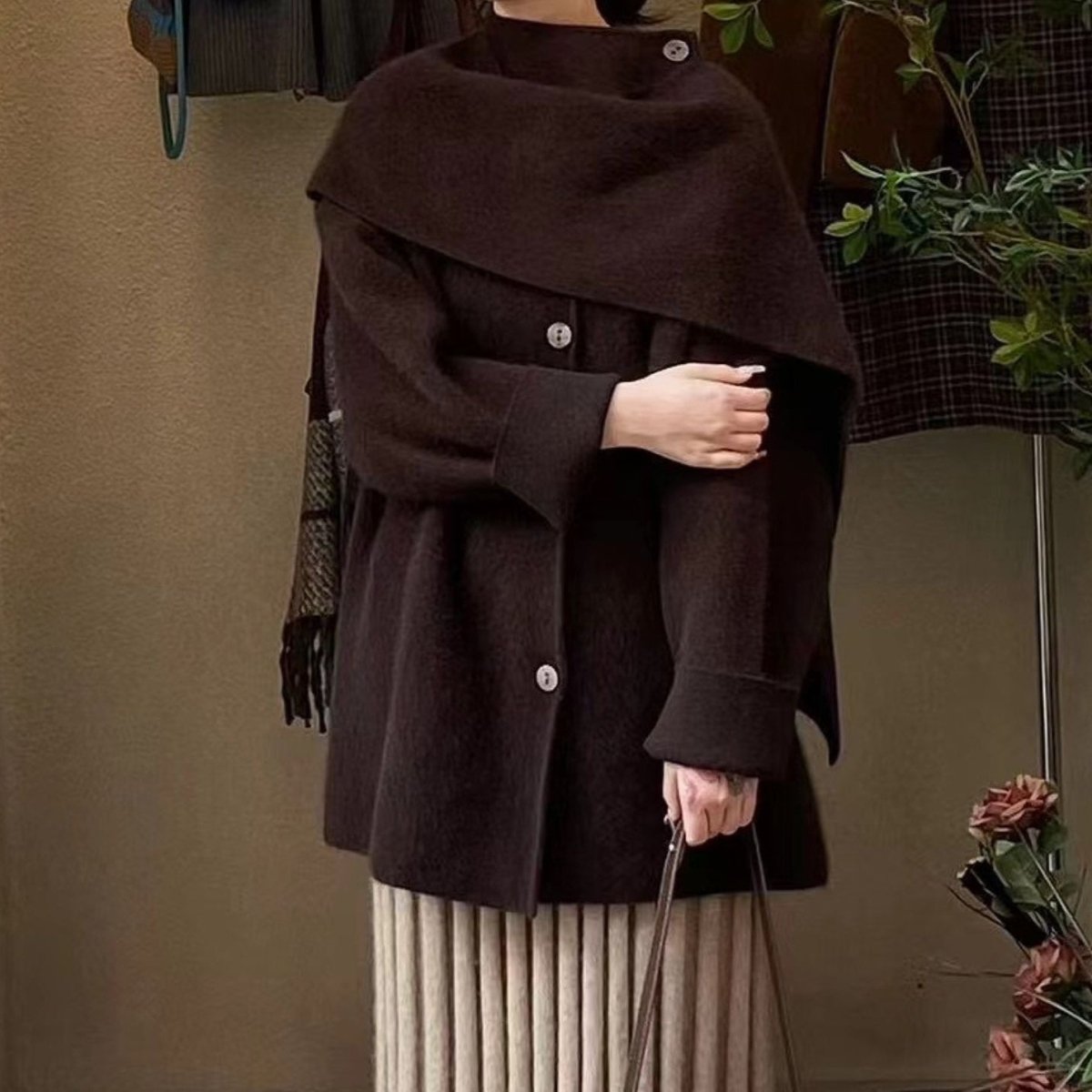 Wool Blend Cape Collar Coat | Mid-Length Button-Front Winter Jacket(MS191)